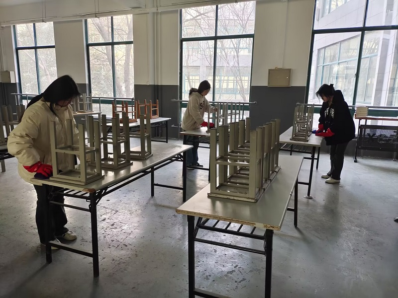 日出水了啊快点使劲动态图