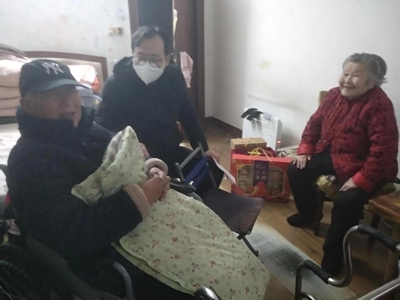 日出水了啊快点使劲动态图