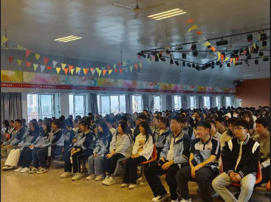 日出水了啊快点使劲动态图