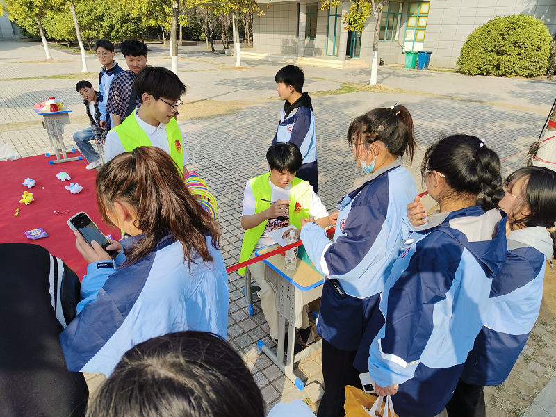 日出水了啊快点使劲动态图