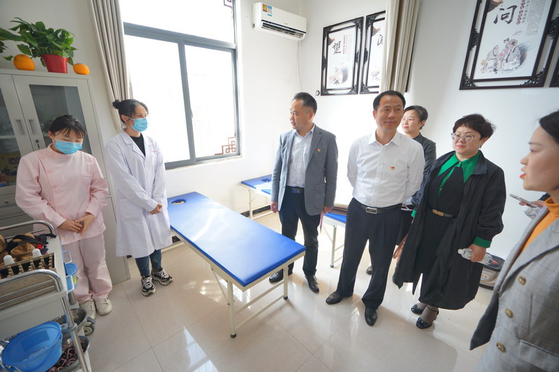 日出水了啊快点使劲动态图