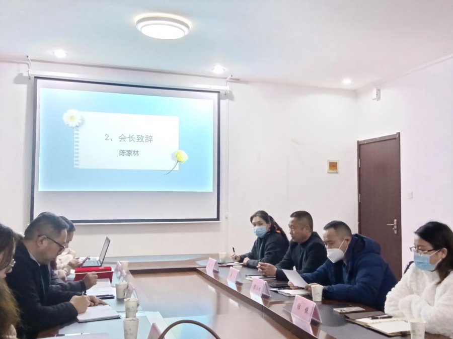 日出水了啊快点使劲动态图