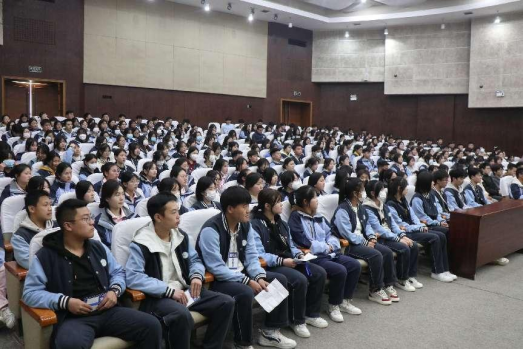 日出水了啊快点使劲动态图