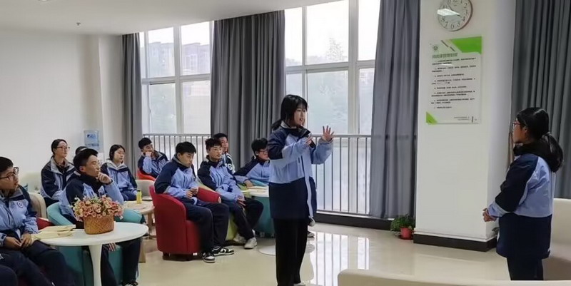 日出水了啊快点使劲动态图