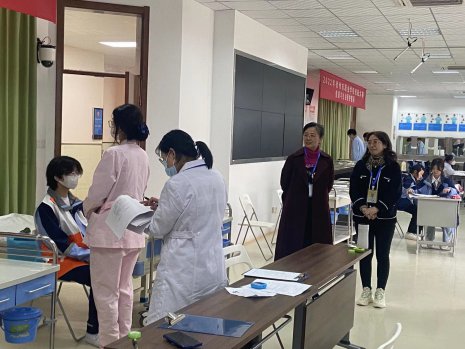 日出水了啊快点使劲动态图