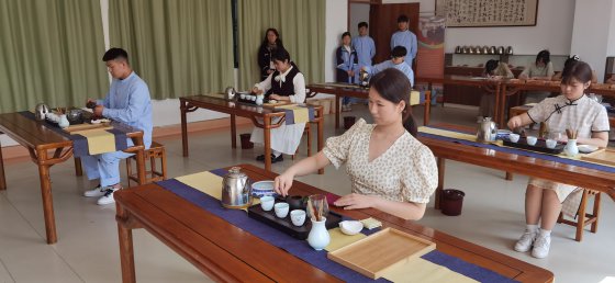 日出水了啊快点使劲动态图