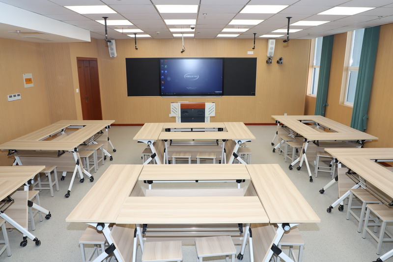 日出水了啊快点使劲动态图