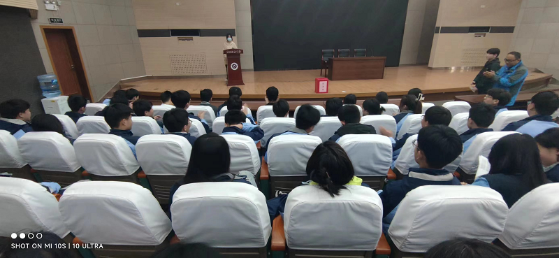 日出水了啊快点使劲动态图