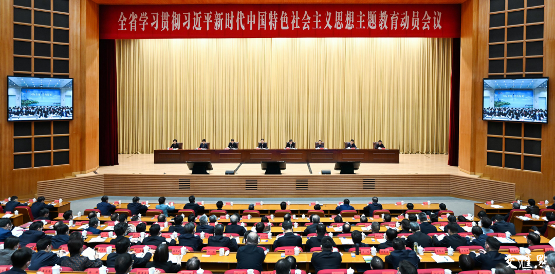 日出水了啊快点使劲动态图