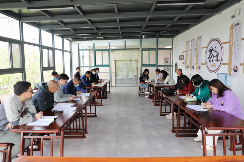 日出水了啊快点使劲动态图