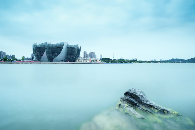 日出水了啊快点使劲动态图