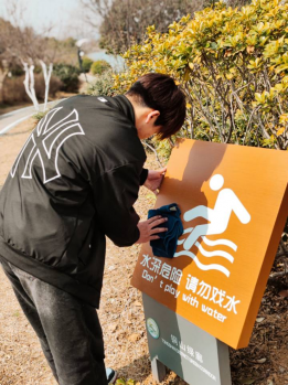 日出水了啊快点使劲动态图