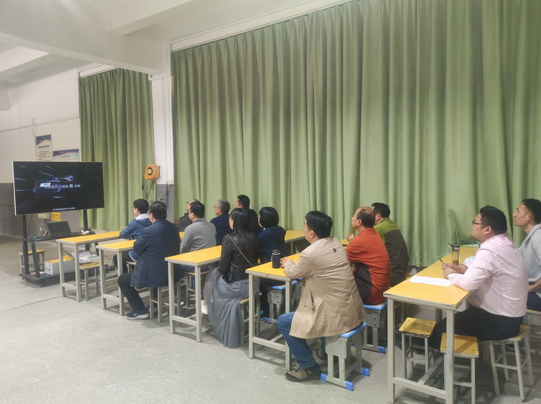 日出水了啊快点使劲动态图