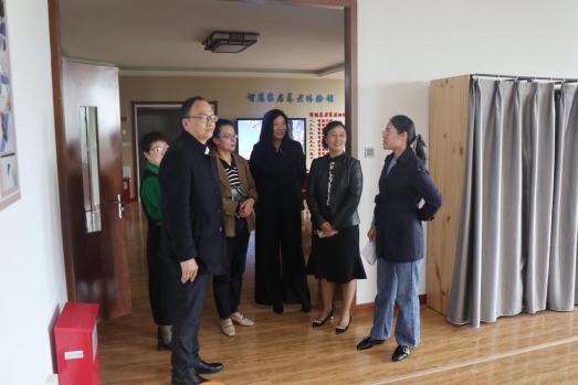 日出水了啊快点使劲动态图