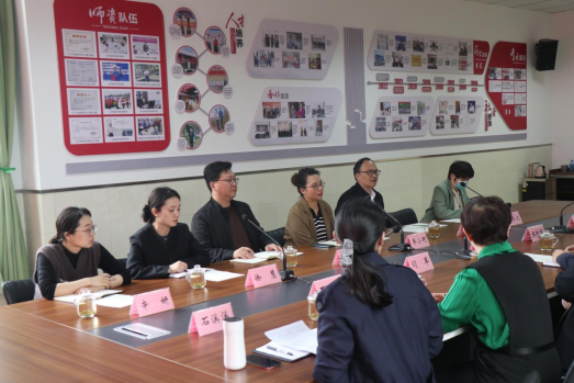 日出水了啊快点使劲动态图