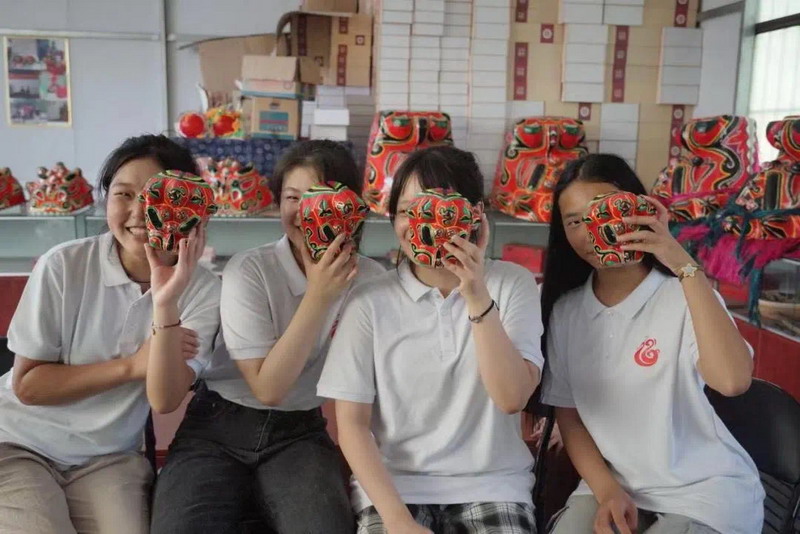 日出水了啊快点使劲动态图