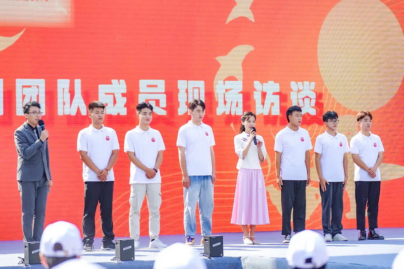 日出水了啊快点使劲动态图