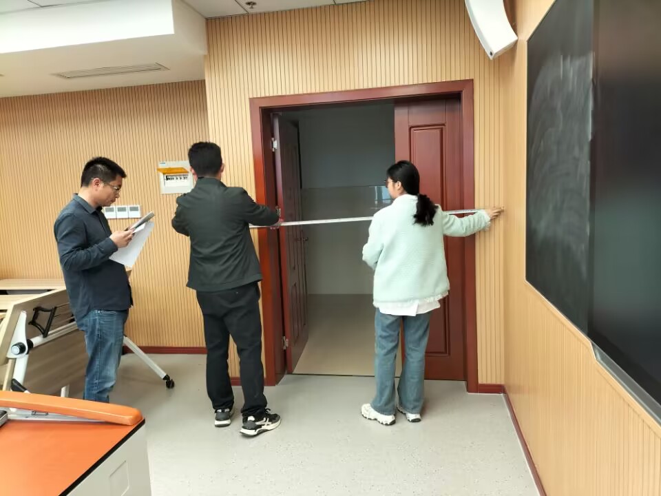 日出水了啊快点使劲动态图