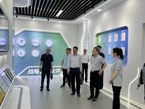 日出水了啊快点使劲动态图