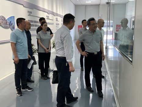 日出水了啊快点使劲动态图