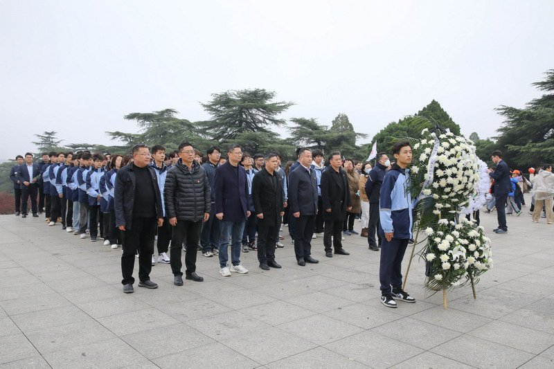 日出水了啊快点使劲动态图