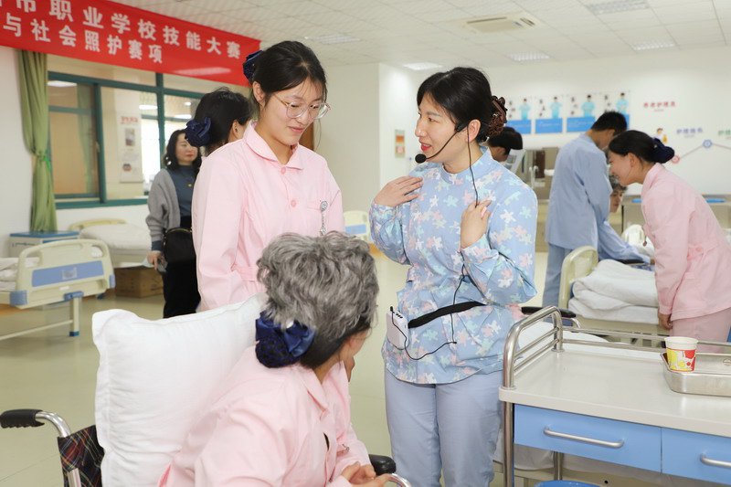 日出水了啊快点使劲动态图