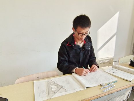 日出水了啊快点使劲动态图