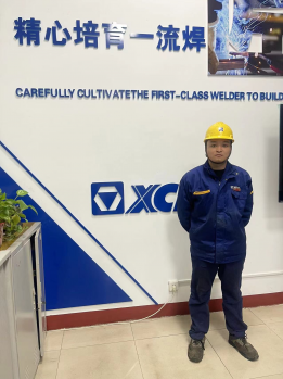 日出水了啊快点使劲动态图