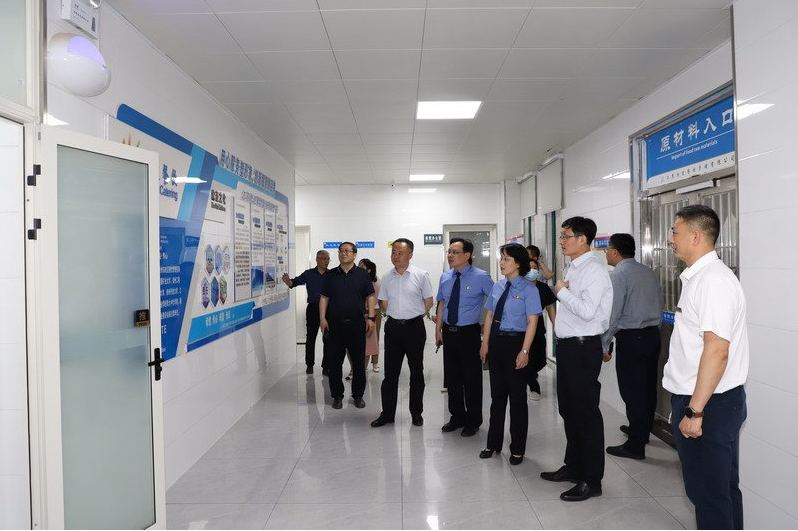 日出水了啊快点使劲动态图