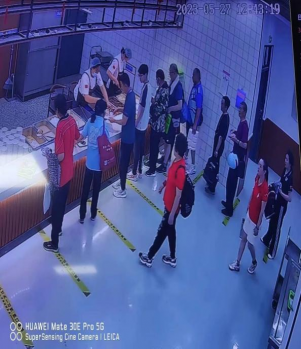 日出水了啊快点使劲动态图