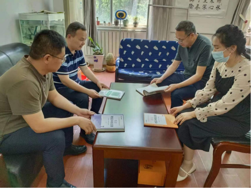 日出水了啊快点使劲动态图