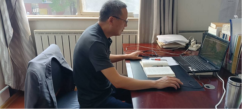 日出水了啊快点使劲动态图