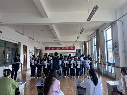 日出水了啊快点使劲动态图