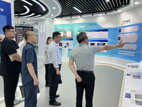 日出水了啊快点使劲动态图