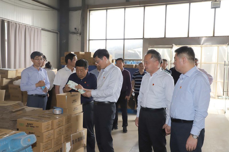 日出水了啊快点使劲动态图