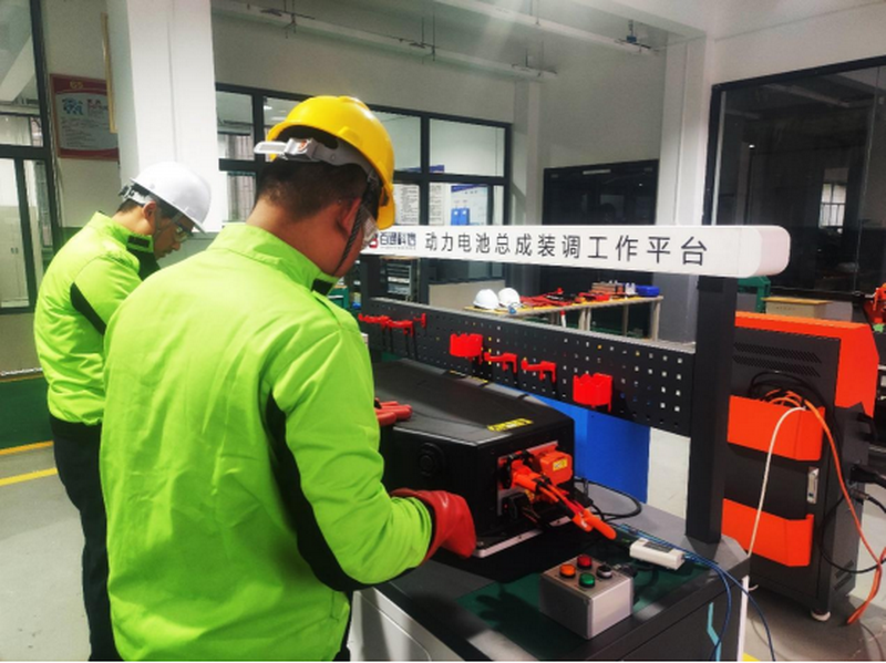 日出水了啊快点使劲动态图