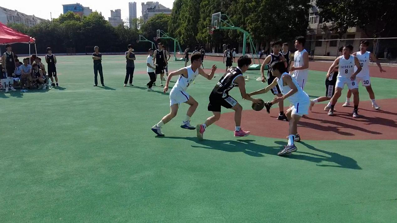 日出水了啊快点使劲动态图