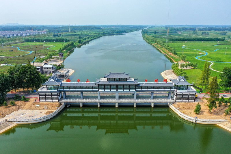 日出水了啊快点使劲动态图