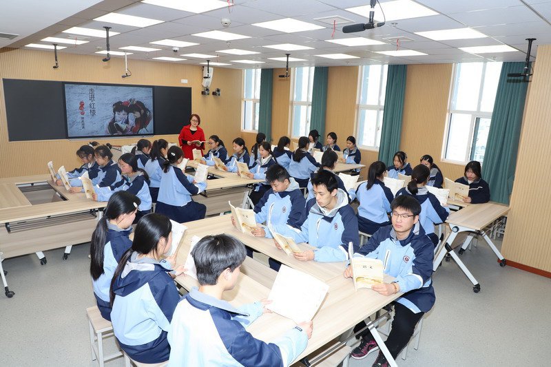 日出水了啊快点使劲动态图