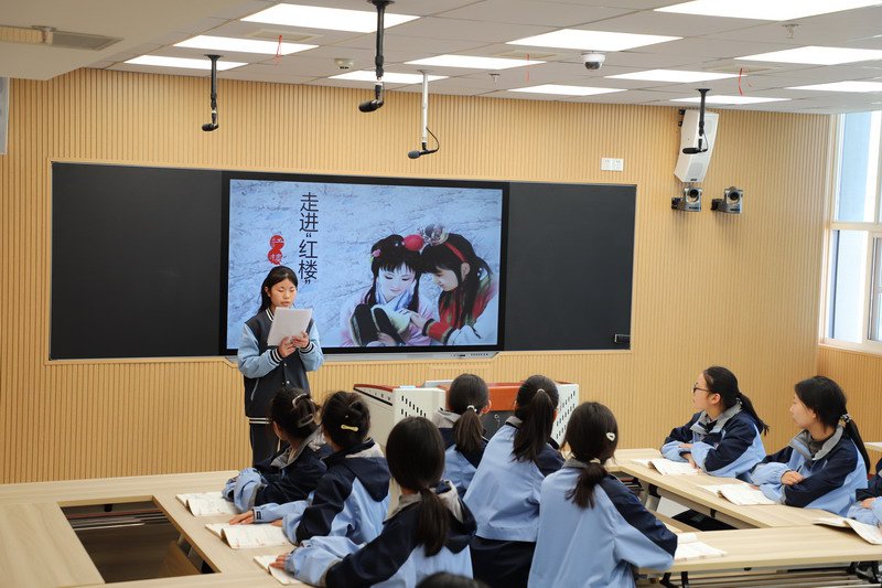 日出水了啊快点使劲动态图