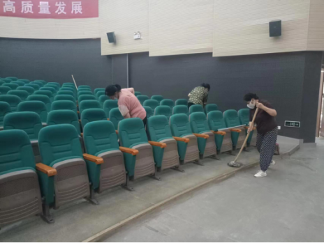 日出水了啊快点使劲动态图