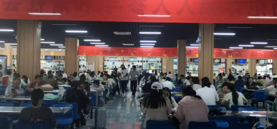 日出水了啊快点使劲动态图