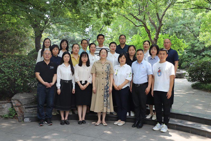 日出水了啊快点使劲动态图