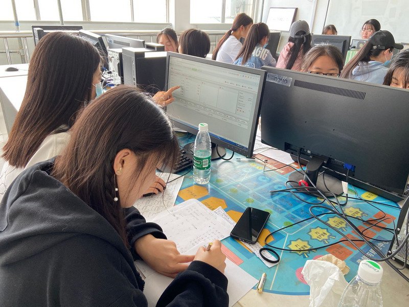 日出水了啊快点使劲动态图