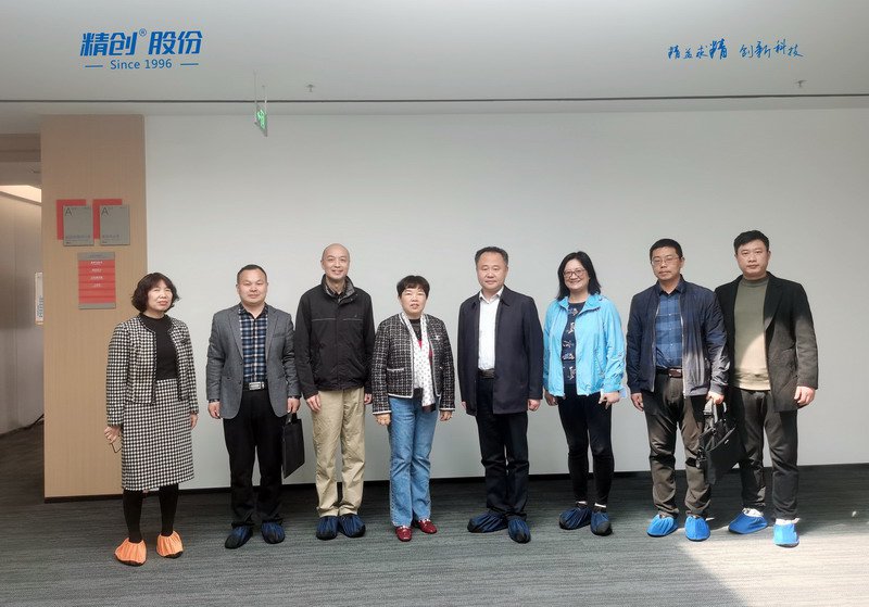 日出水了啊快点使劲动态图