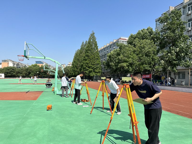 日出水了啊快点使劲动态图