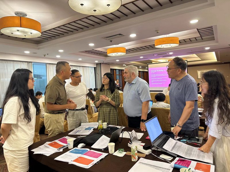 日出水了啊快点使劲动态图