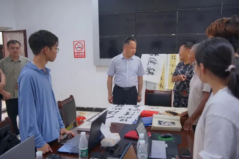 日出水了啊快点使劲动态图