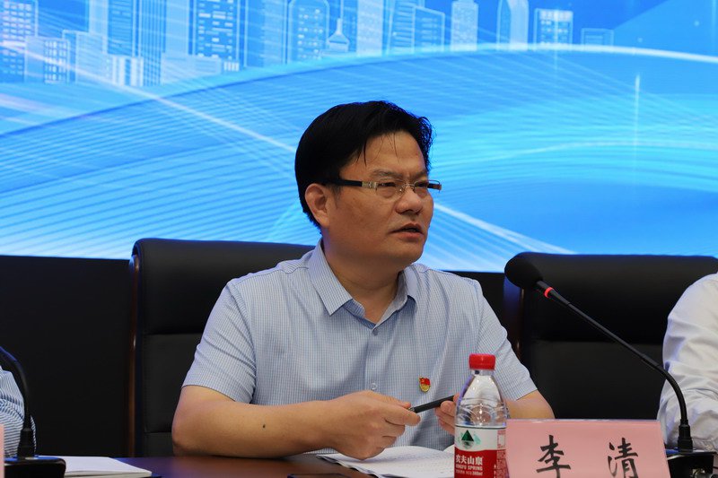 日出水了啊快点使劲动态图