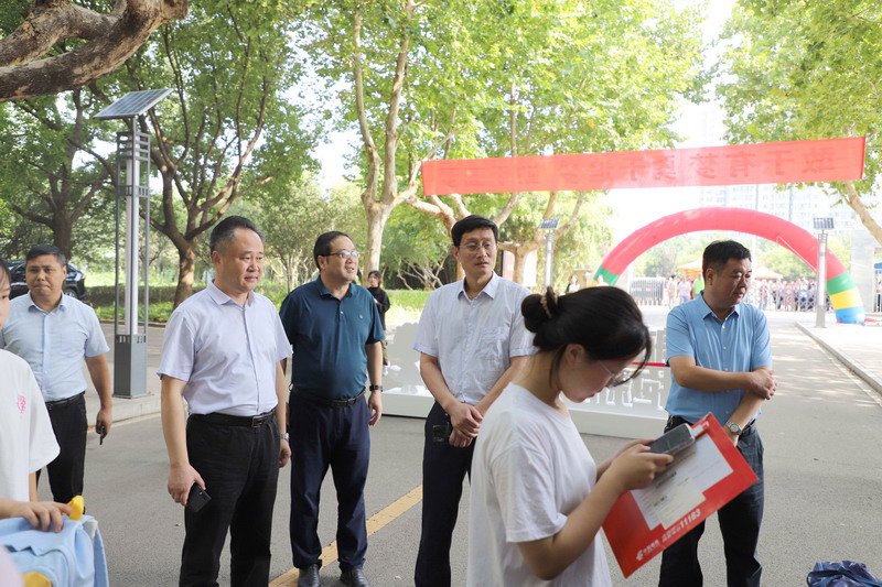 日出水了啊快点使劲动态图